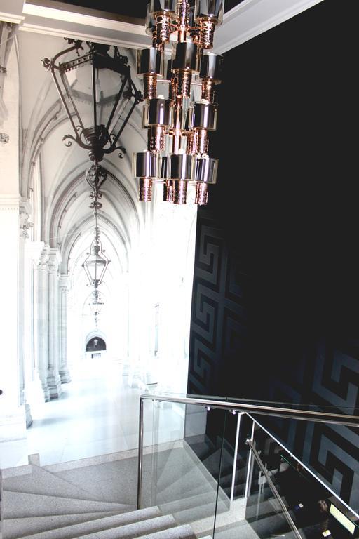 Astor Hotel & Spa Бишкек Екстериор снимка
