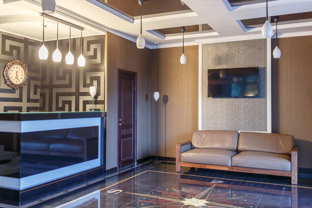 Astor Hotel & Spa Бишкек Екстериор снимка
